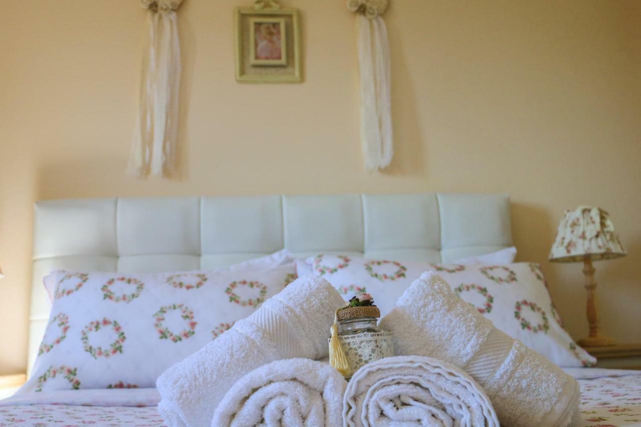 Maison Fleurs Diakopto Extérieur photo
